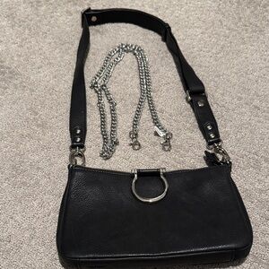 Chic Black Leather Shoulder Bag with Chain Strap